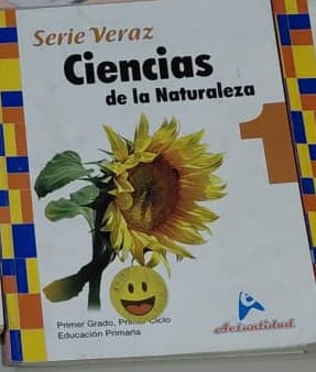 Foto real de Ciencias de la Naturaleza